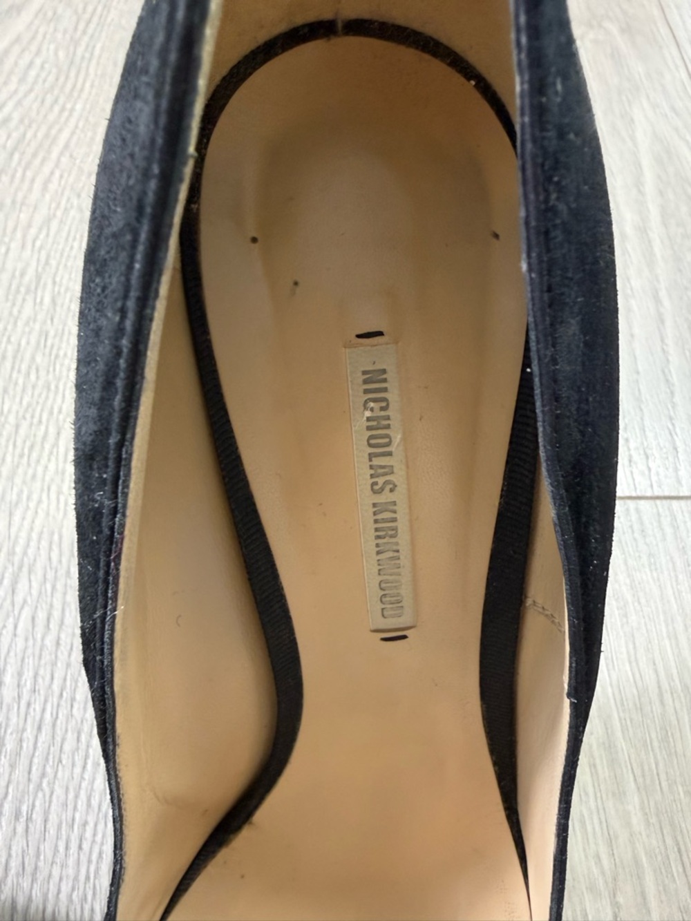 Nicholas Kirkwood Black Suede Pointed Toe Pumps - Picture 12 of 13